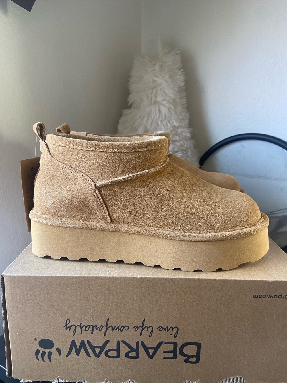 Bearpaw Retro Super Shorty Women's Boots - 3051W Iced Coffee - 9 Medium NWT